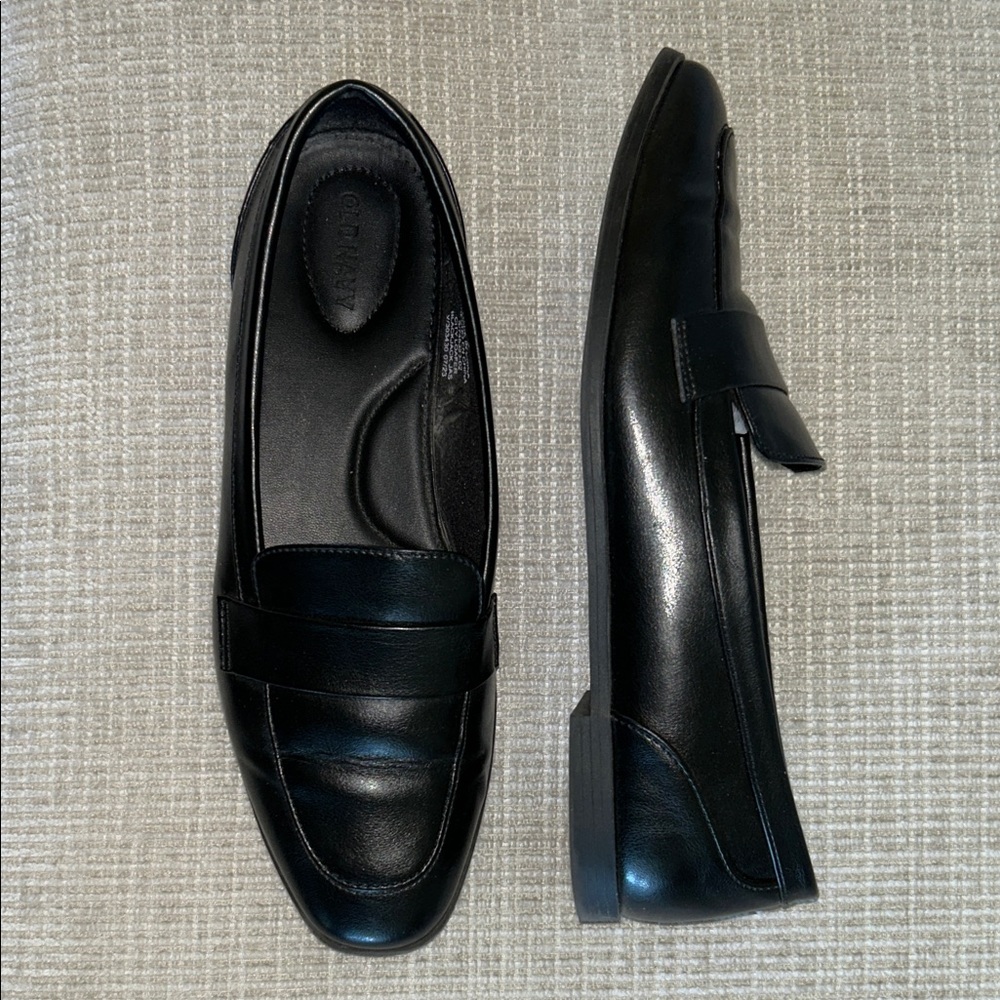Women’s OLD NAVY Black Slip-On Loafers • Sz 9